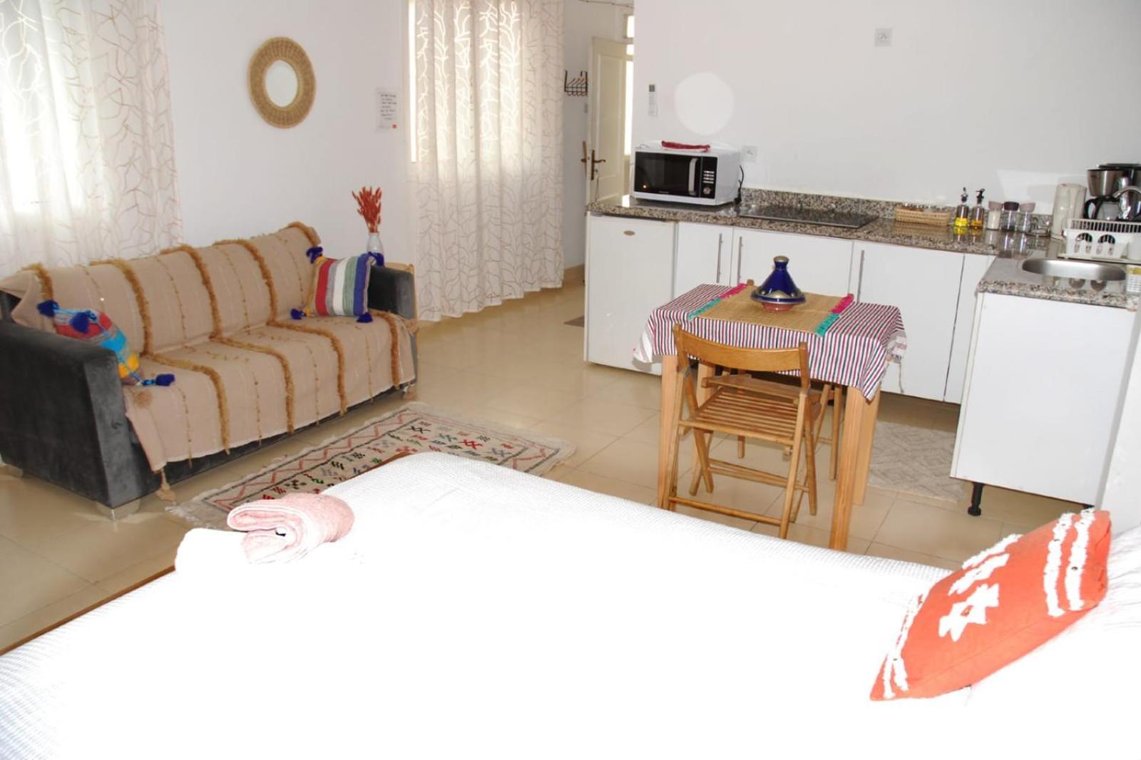 Studio Lumineux Avec Terrasse Tanger Exterior foto